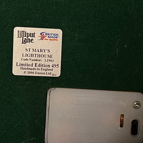 Very Rare Lilliput Lane, St. Mary’s Lighthouse Disneyana Special Edition - Picture 15 of 16
